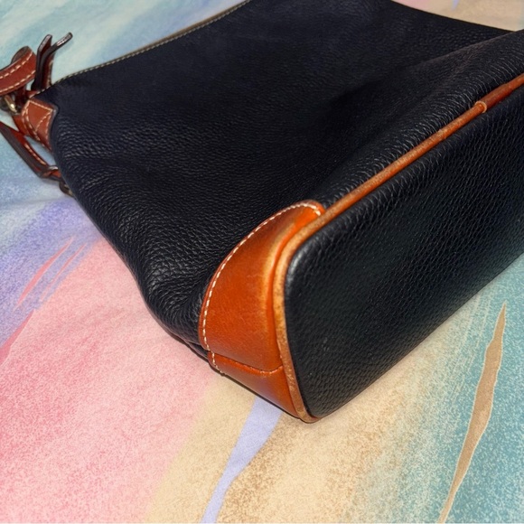 Dooney & Bourke Black Pebbled Leather Crossbody Bag Wide Black & Tan Purse - Picture 8 of 15